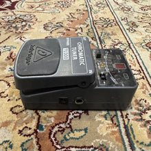 Load image into Gallery viewer, Behringer TU300 Chromatic Tuner Pedal