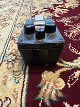 Load image into Gallery viewer, Yamaha Black Box DI-01 Distortion