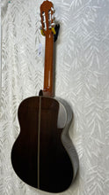 Load image into Gallery viewer, Takamine C132S Secondhand in Case - Upwey Music
