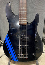 Load image into Gallery viewer, Peavey Electric Bass Secondhand
