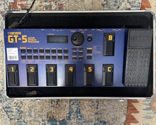 Load image into Gallery viewer, Boss GT 5 Effects processor EC in case - Upwey Music
