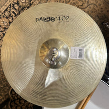 Load image into Gallery viewer, Paiste 402 Hihats Nickel Silver Good Condition - Upwey Music