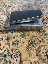 Load image into Gallery viewer, Morley Wah Volume 1970's with original manual