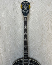 Load image into Gallery viewer, Oakridge Tenor 4 string Banjo in Case - Upwey Music