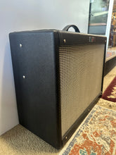 Load image into Gallery viewer, Fender Hot Rod Deluxe Series III Black Celestion Speaker