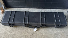 Load image into Gallery viewer, Moulded Keyboard case 131x32x10cm SKB Style - Upwey Music