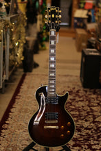 Load image into Gallery viewer, Vintage Greco (Gibson Logo) Les Paul
