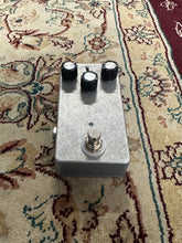 Load image into Gallery viewer, Handmade Modified Bluesbreaker Clone
