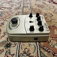 Load image into Gallery viewer, Behringer BDI21 Bas DI V-Tone Bass Amp Modeler
