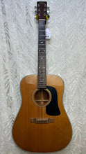 Load image into Gallery viewer, Washburn D15 1981 Vintage Japanese
