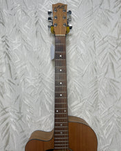 Load image into Gallery viewer, Maton EM225C LH in Hiscox Case
