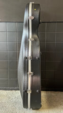Load image into Gallery viewer, Stentor Student 1 Cello 44 in Hard case
