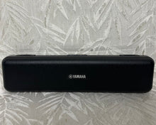 Load image into Gallery viewer, Yamaha Flute YFL-222 Secondhand in Case
