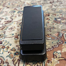 Load image into Gallery viewer, SWORGS handmade P2P wah with handwound Brazillian Inductor
