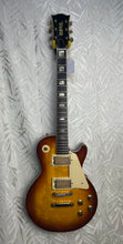 Load image into Gallery viewer, Univox VIntage Les Paul Style (Matsuoka) in Case
