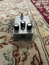 Load image into Gallery viewer, Handmade Modified Bluesbreaker Clone
