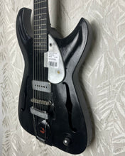 Load image into Gallery viewer, Aussie made Wedgetail copy vintage P-90 Black - Upwey Music

