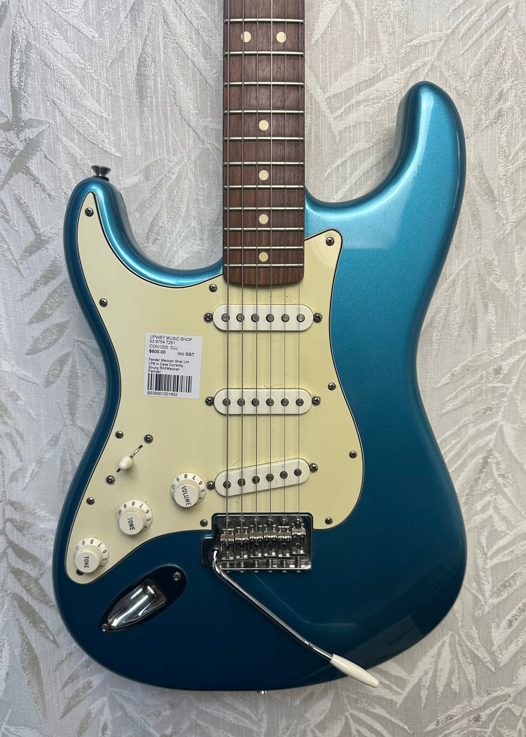 Fender Mexican Strat LH LPB in Case Currently Strung RH