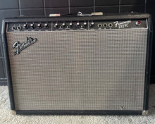 Load image into Gallery viewer, Fender Frontman 212R amplifier GC LOUD - Upwey Music
