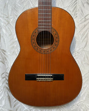 Load image into Gallery viewer, Ariana C1420 Left Hand Classical guitar Vintage Japanese - Upwey Music
