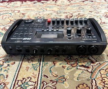 Load image into Gallery viewer, Zoom R8 Recorder:Sampler:Interface:Controller
