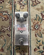 Load image into Gallery viewer, Wampler Plexi Drive Mini (Poor Cosmetic condition- sprayed silver)
