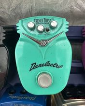 Load image into Gallery viewer, Danelectro Mini Series Pedal collection 9 pedals in case. - Upwey Music
