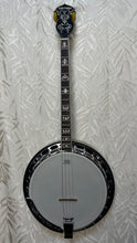 Load image into Gallery viewer, Oakridge Tenor 4 string Banjo in Case - Upwey Music
