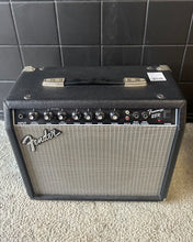 Load image into Gallery viewer, Fender Frontman 25R Amplifier
