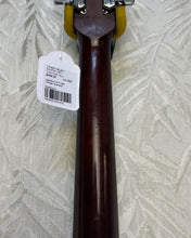 Load image into Gallery viewer, Washburn D15 1981 Vintage Japanese
