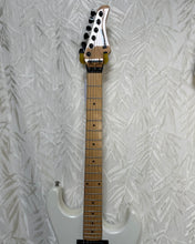 Load image into Gallery viewer, Kramer Pacer Classic 2013 Pearl White (Taken)
