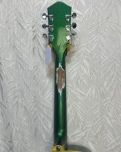 Load image into Gallery viewer, Silvertone Espanada 1959 in Case wDynasonics Caddilac Green (Taken) - Upwey Music
