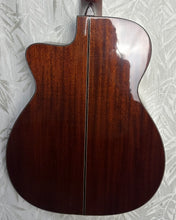 Load image into Gallery viewer, Eastman AC512C Secondhand in Case - Upwey Music

