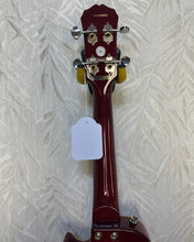 Load image into Gallery viewer, Epiphone Les Paul Ukulele Cherryburst in Bag - Upwey Music
