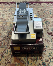 Load image into Gallery viewer, Ibanez Weeping Demon WD-7 (With Box) - Upwey Music
