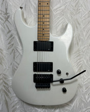 Load image into Gallery viewer, Kramer Pacer Classic 2013 Pearl White (Taken)
