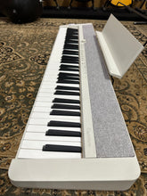 Load image into Gallery viewer, Casiotone CTS1-76WE Keyboard (76-Note)
