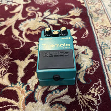 Load image into Gallery viewer, Boss TR-2 Tremolo Pedal Secondhand
