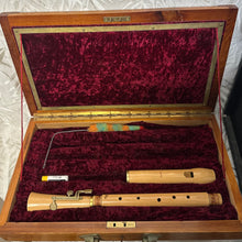 Load image into Gallery viewer, Moeck Tenor Recorder Double Key Low C Straight Head - Upwey Music
