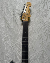 Load image into Gallery viewer, SX Strat VES62 3SB secondhand in bag
