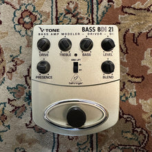 Load image into Gallery viewer, Behringer BDI21 Bas DI V-Tone Bass Amp Modeler
