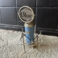 Load image into Gallery viewer, Blue Bluebird Condenser Microphone
