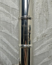 Load image into Gallery viewer, Yamaha Flute YFL-222 Secondhand in Case
