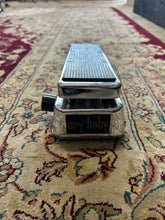 Load image into Gallery viewer, Crybaby 535QC Adjustable Wah Chrome
