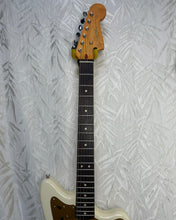Load image into Gallery viewer, Squier J Mascis Jazzmaster Vintage White

