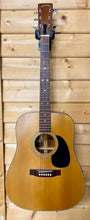 Load image into Gallery viewer, Yasuma Model 200 Vintage Japanese Guitar
