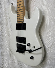 Load image into Gallery viewer, Kramer Pacer Classic 2013 Pearl White (Taken)
