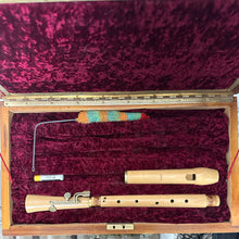 Load image into Gallery viewer, Moeck Tenor Recorder Double Key Low C Straight Head - Upwey Music

