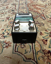 Load image into Gallery viewer, Guyatone PS-010 Compression Sustainer Vintage Pedal - Upwey Music
