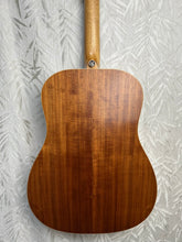 Load image into Gallery viewer, Cole Clark Fat Lady 2 FL2A in case Secndhand

